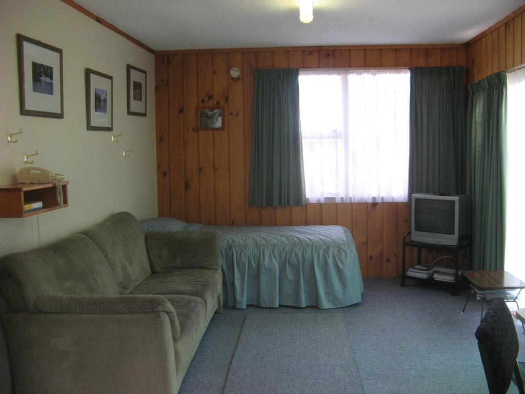 Tongariro River Motel ตูรางี ห้อง รูปภาพ