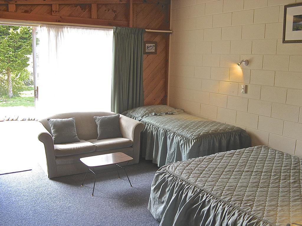Tongariro River Motel ตูรางี ห้อง รูปภาพ