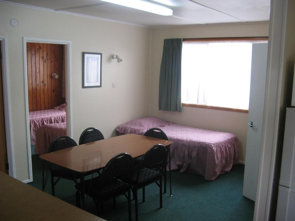 Tongariro River Motel ตูรางี ห้อง รูปภาพ