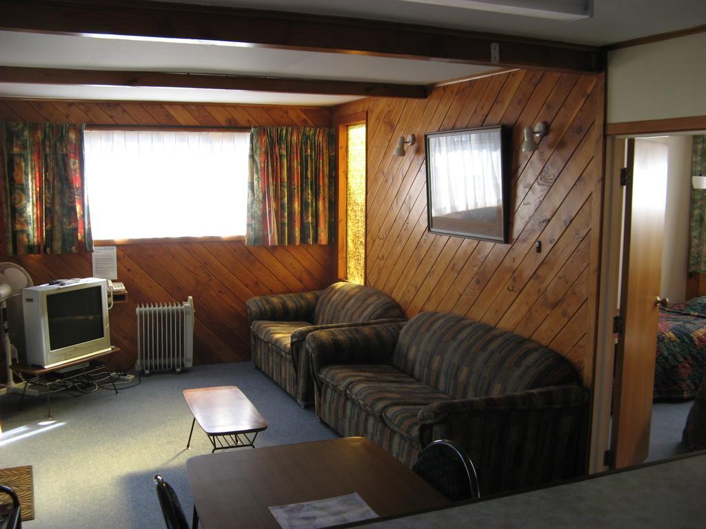 Tongariro River Motel ตูรางี ห้อง รูปภาพ