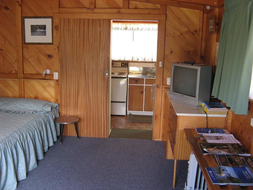 Tongariro River Motel ตูรางี ห้อง รูปภาพ