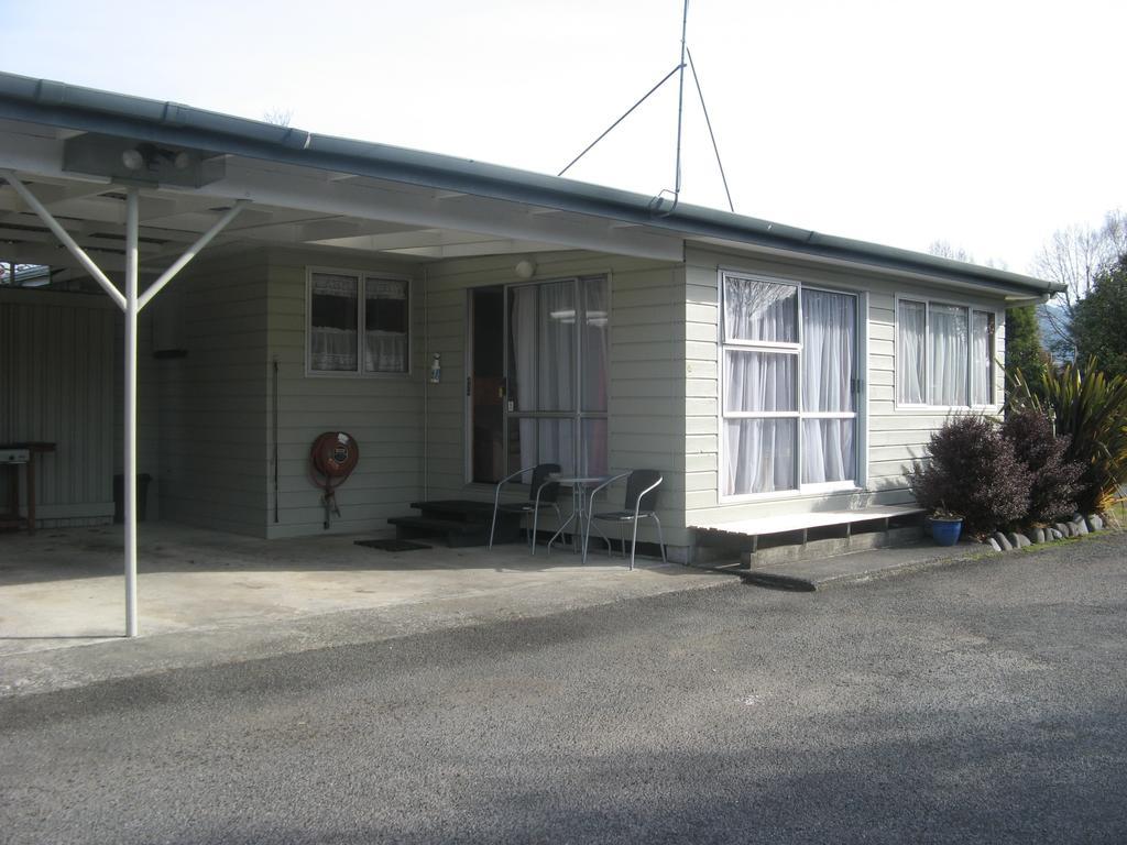 Tongariro River Motel ตูรางี ห้อง รูปภาพ