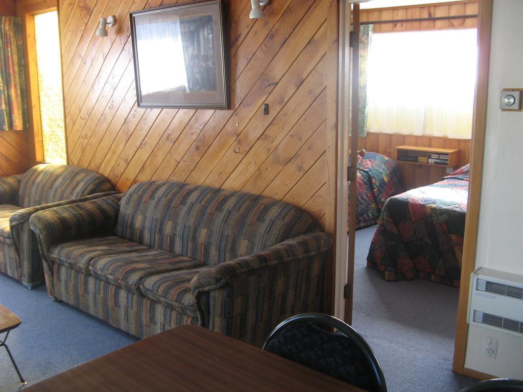 Tongariro River Motel ตูรางี ห้อง รูปภาพ