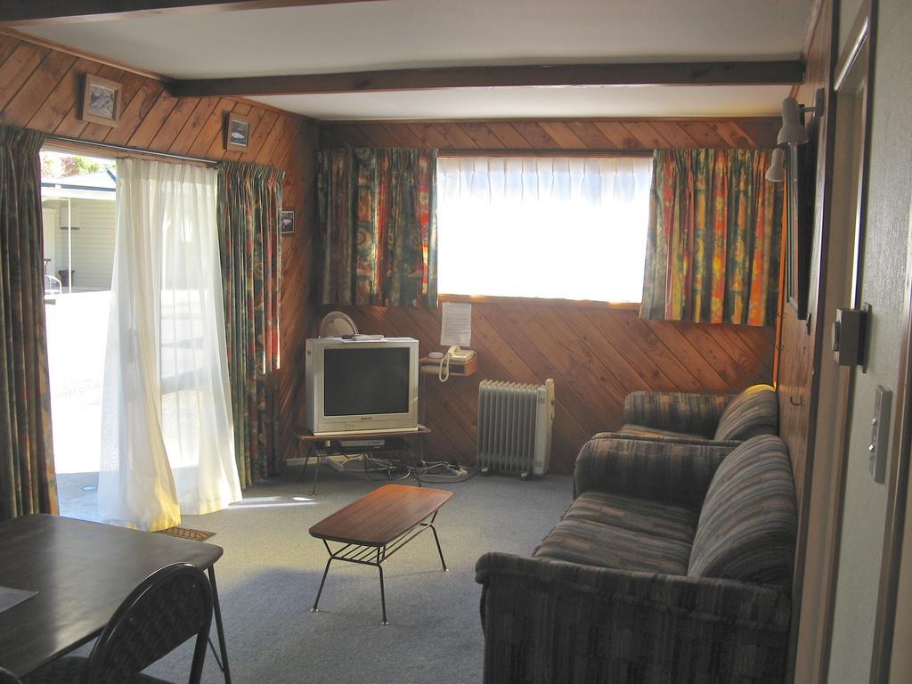 Tongariro River Motel ตูรางี ห้อง รูปภาพ