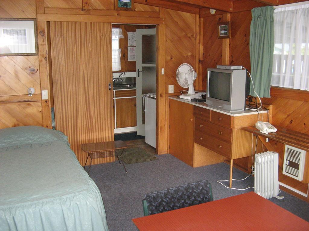 Tongariro River Motel ตูรางี ห้อง รูปภาพ